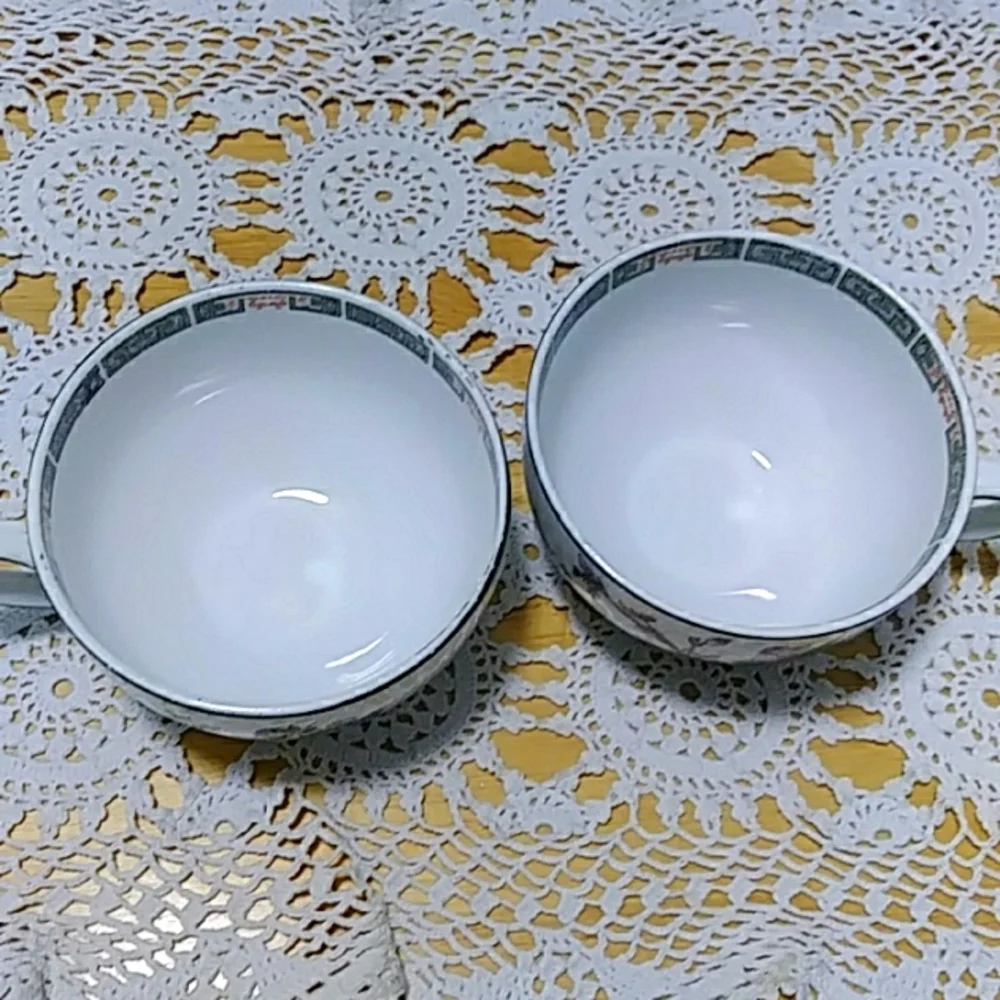 Maddock China, set of two vintage cups, Made in England